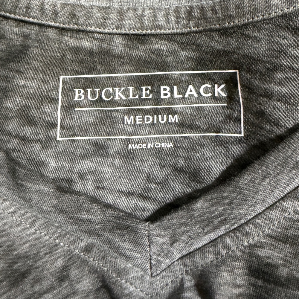 Buckle Black Women's Minimalist Heather Green V-Neck Short Sleeve ChicTop Size M - Picture 9 of 10